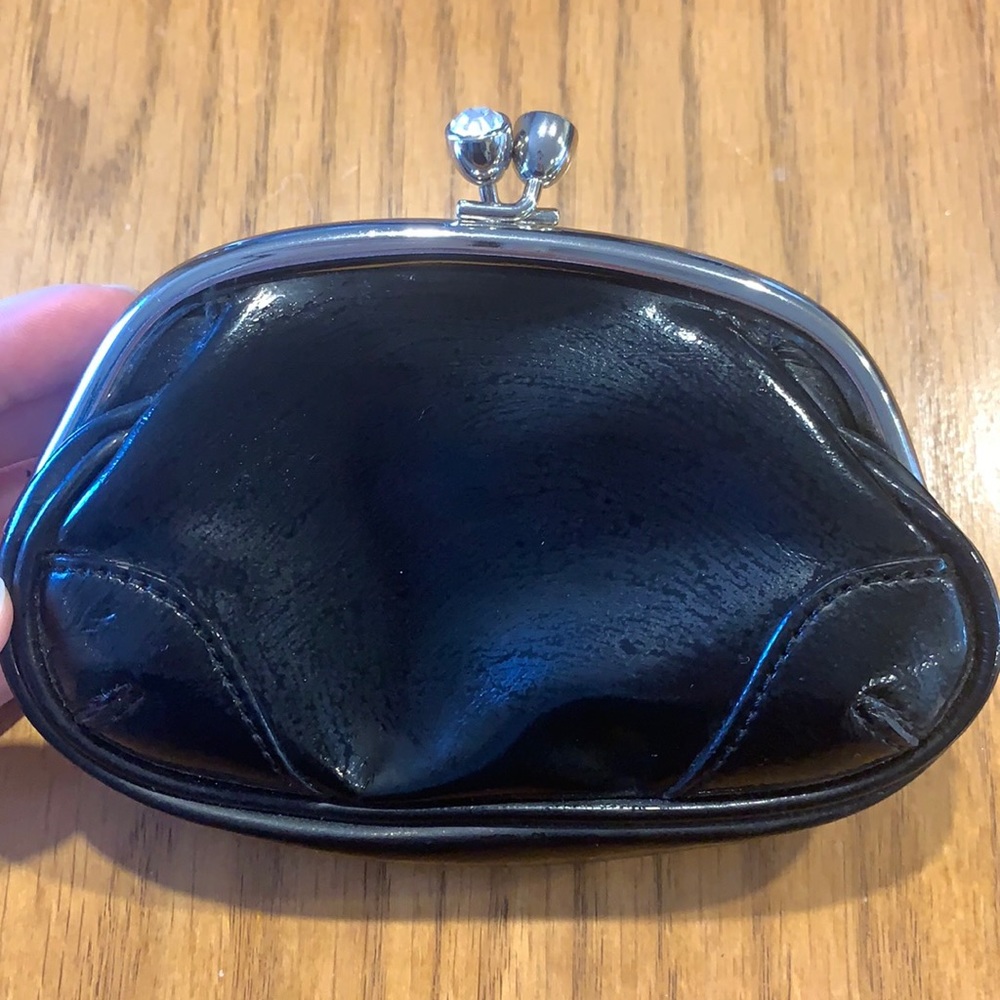 Black express clutch